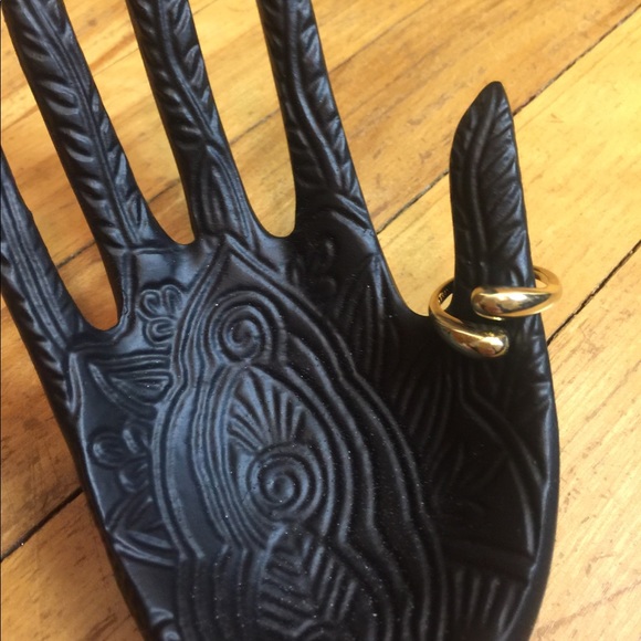 18K Gold Plated Hug Ring - Picture 6 of 6